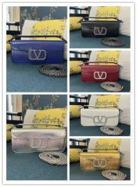 Picture of Valentino Handbags _SKUfw138370975fw